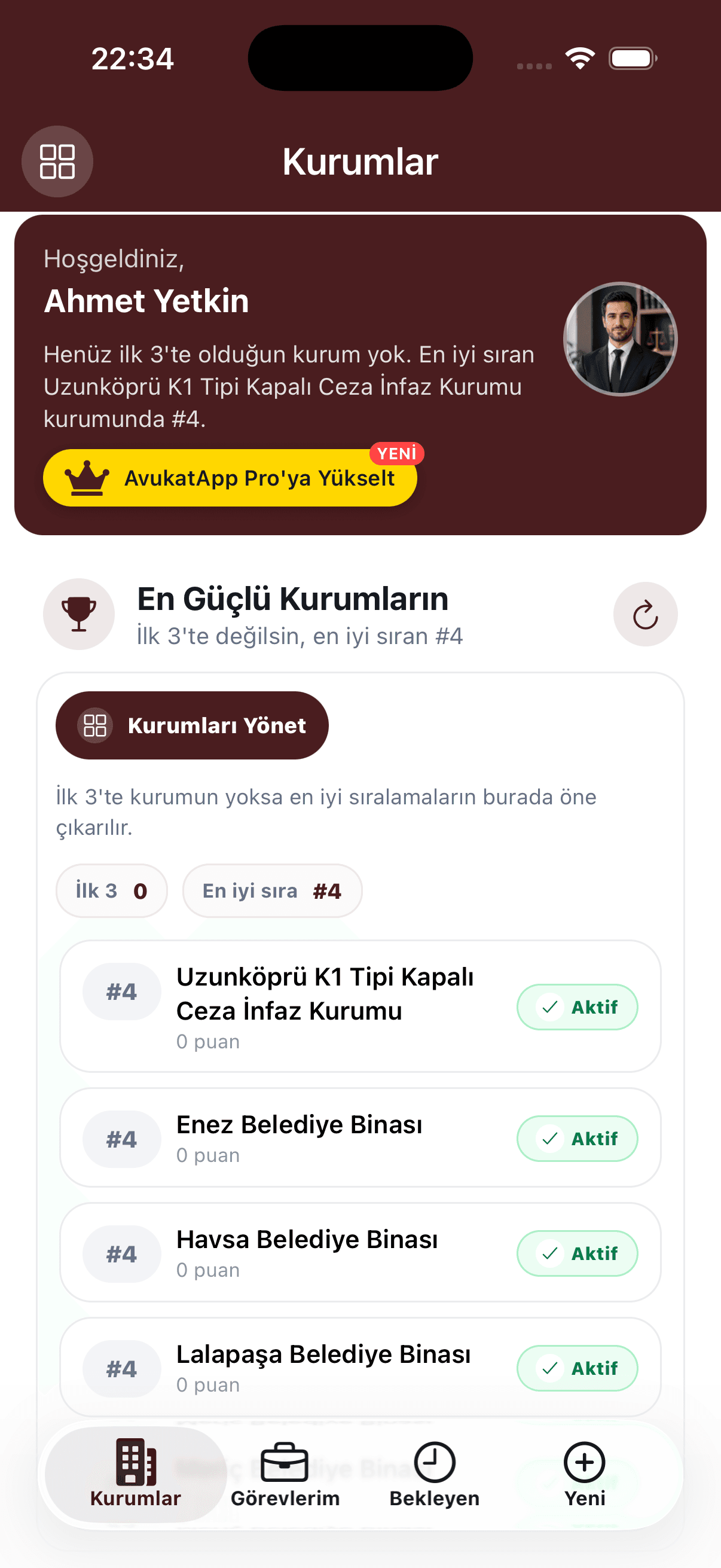 AvukatApp kurumlar mobil ekranı